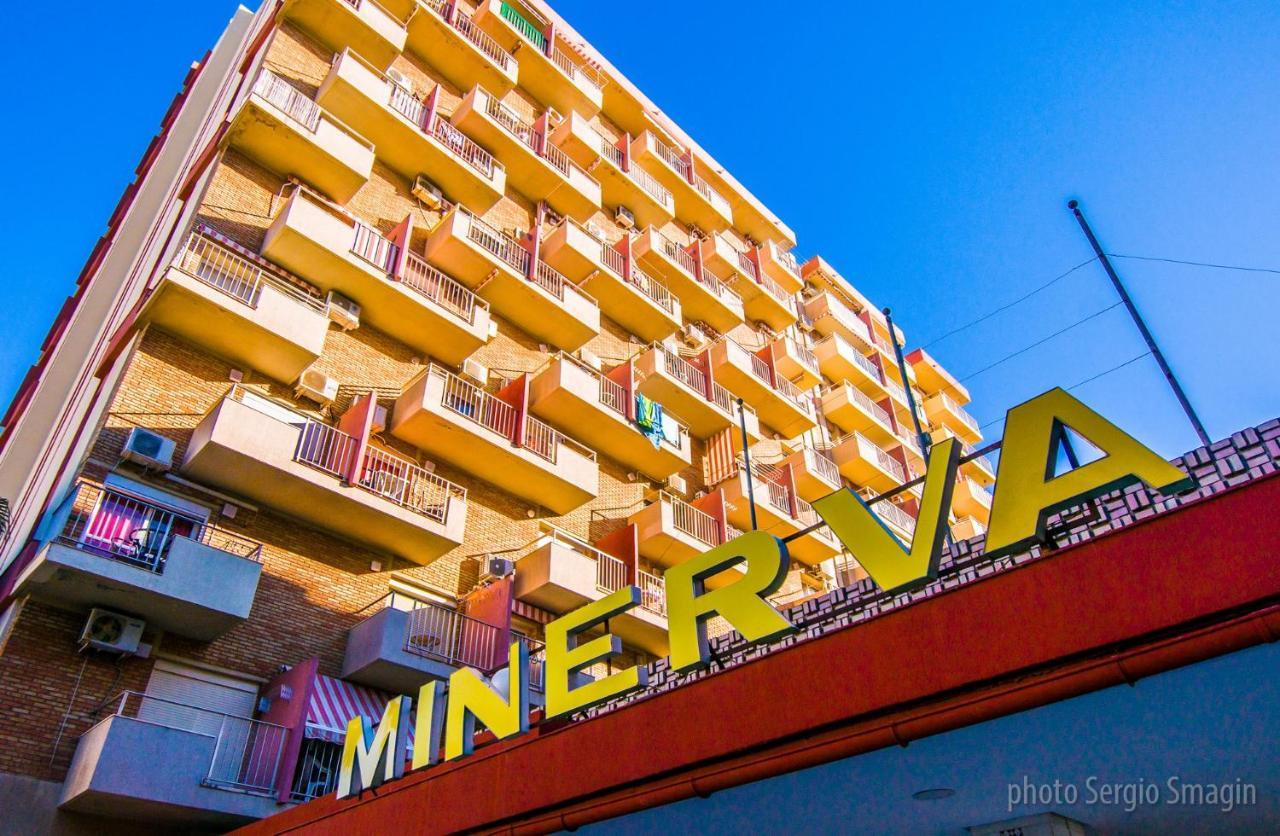 137 Minerva Apartamentos - Vista Al Mar - Piscina Y Playa - Cercano A Tren, Restaurantes Y Tiendas Бенальмадена Экстерьер фото
